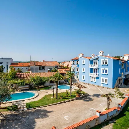 Hilde Blue-6 By Interhome Medulin