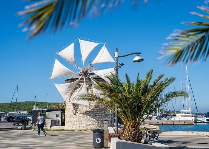 Hilde Blue-6 By Interhome Apartman