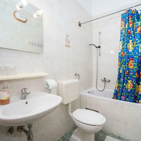 Hilde Blue-6 By Interhome