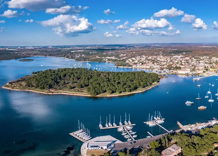 Hilde Blue-6 By Interhome